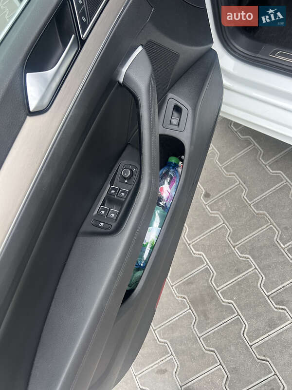 Универсал Volkswagen Passat 2018 в Житомире