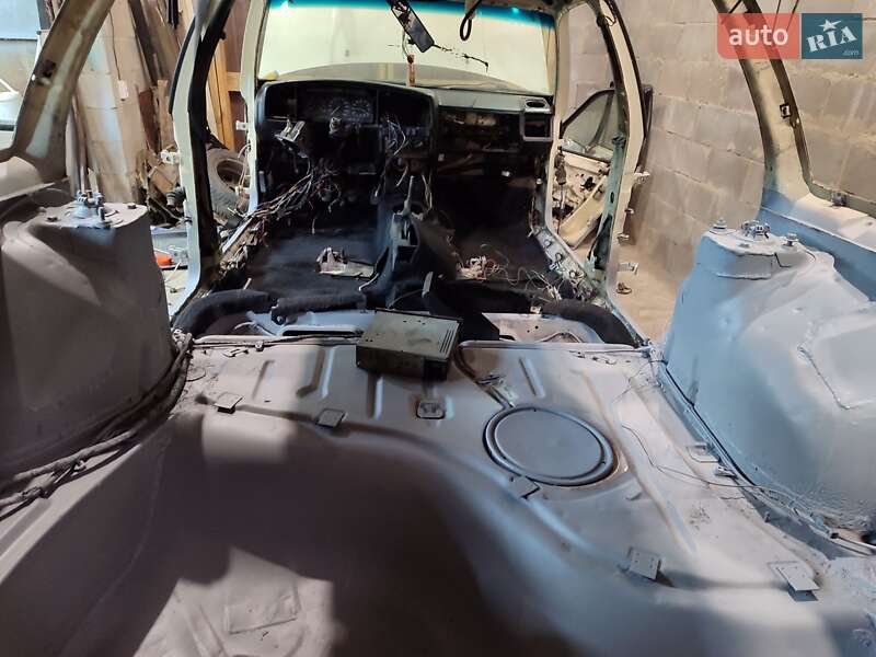 Универсал Volkswagen Passat 1989 в Вараше фото 4 Универсал Volkswagen Passat 1989 в Вараше