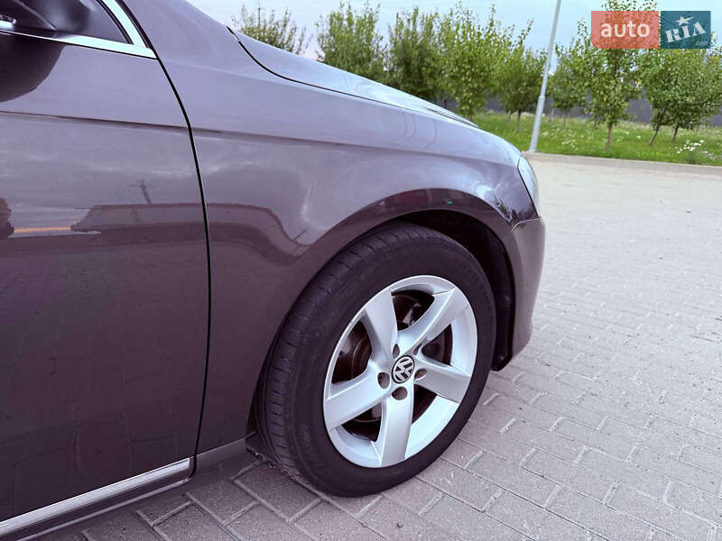 Универсал Volkswagen Passat 2013 в Радехове