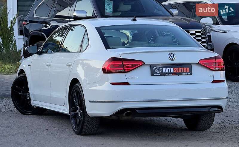 Седан Volkswagen Passat 2018 в Харькове