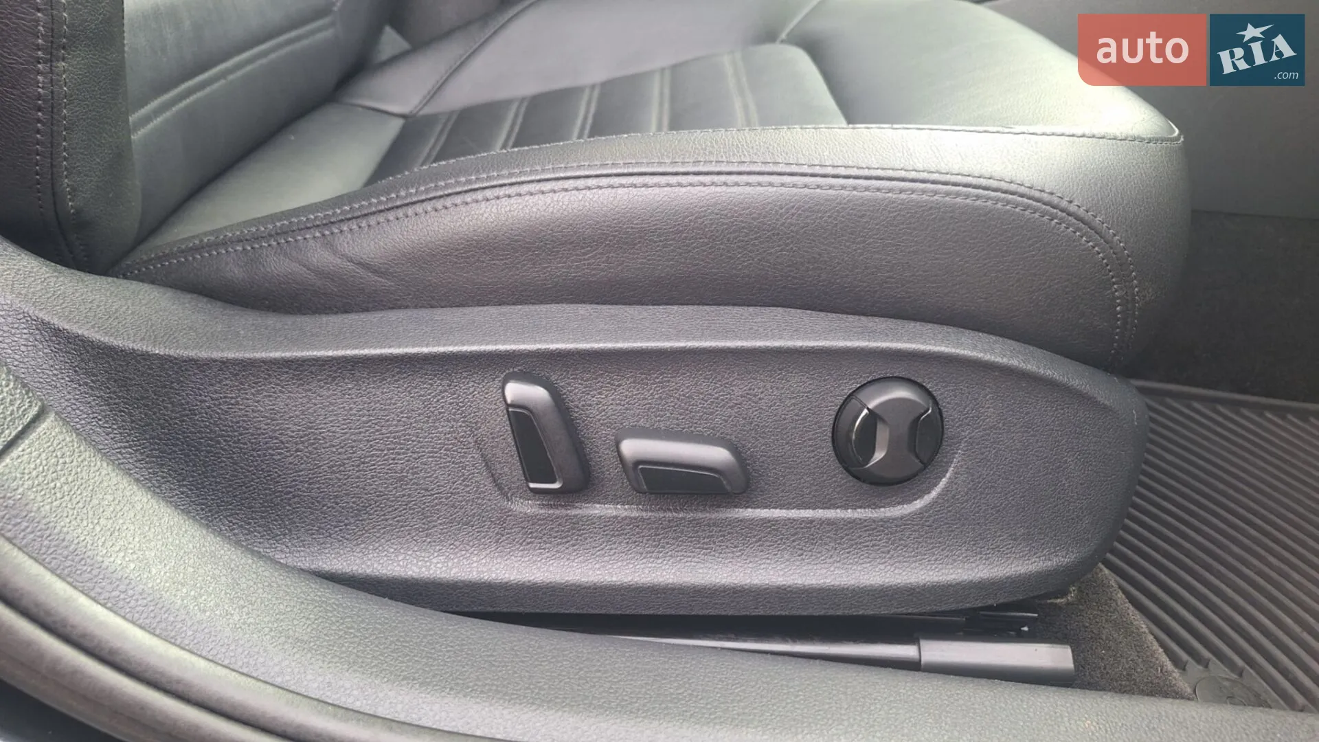 2016 Volkswagen Passat - мініатюра 26