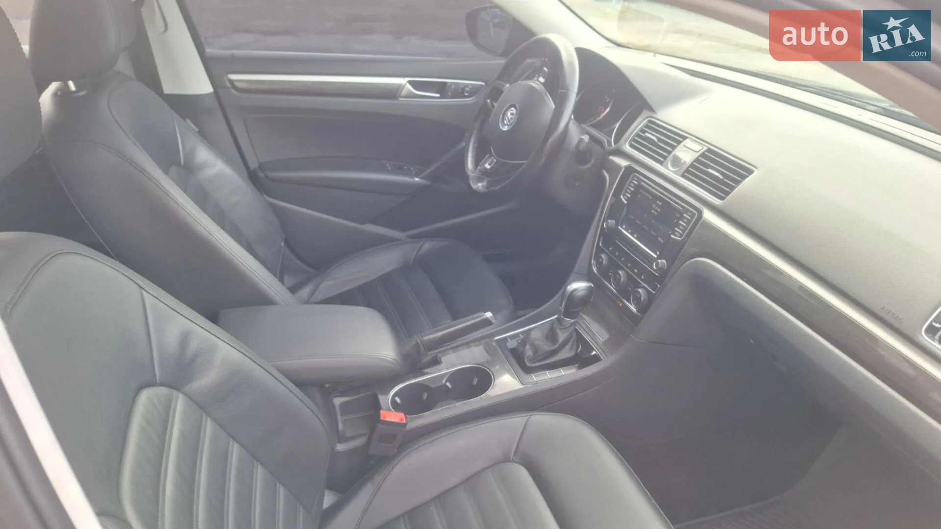 2016 Volkswagen Passat - мініатюра 30