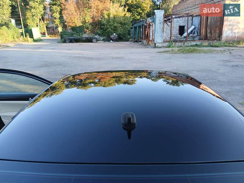 Седан Volkswagen Passat 2013 в Чернигове