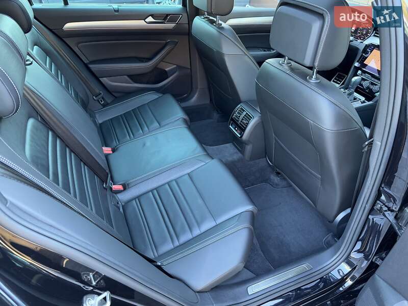 Универсал Volkswagen Passat 2019 в Луцке