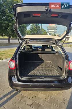 Универсал Volkswagen Passat 2009 в 