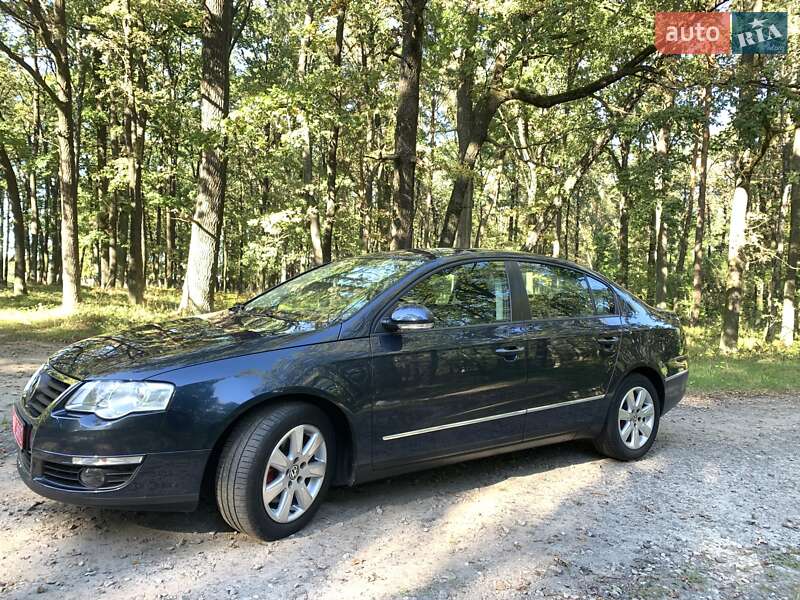 Седан Volkswagen Passat 2008 в Киверцах