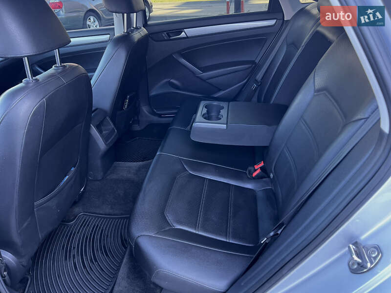 Седан Volkswagen Passat 2015 в Боярке