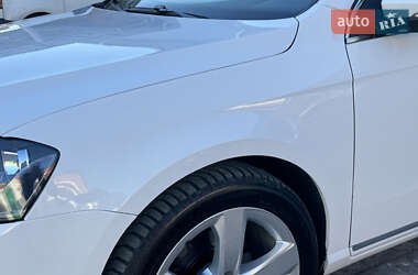 Универсал Volkswagen Passat 2011 в 