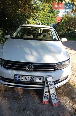 Універсал Volkswagen Passat 2015 в Зборові