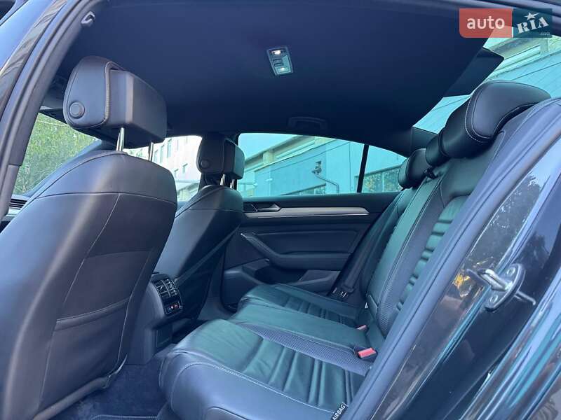Седан Volkswagen Passat 2019 в Каменец-Подольском