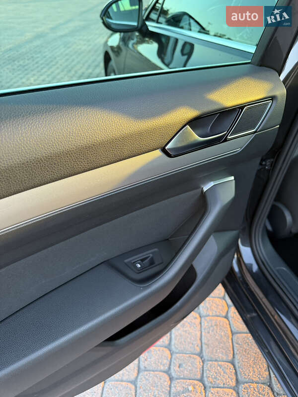 Универсал Volkswagen Passat 2018 в Радивилове