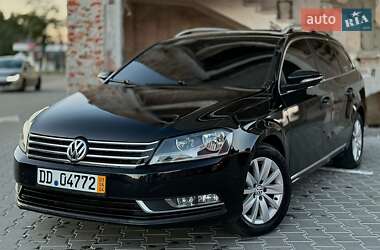 Універсал Volkswagen Passat 2012 в Тернополі