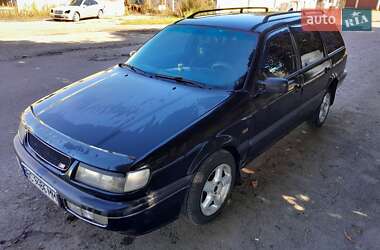 Универсал Volkswagen Passat 1996 в Шептицькому