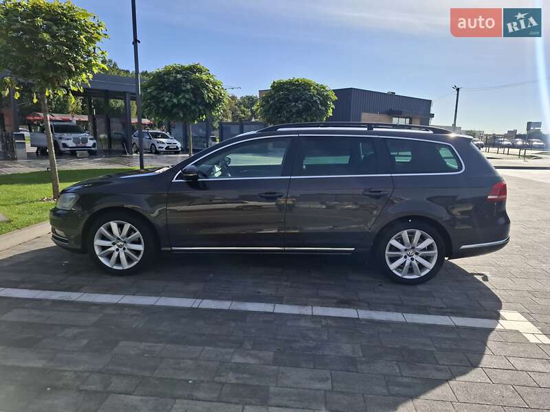 Универсал Volkswagen Passat 2012 в Луцке фото 2 Универсал Volkswagen Passat 2012 в Луцке