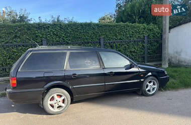 Универсал Volkswagen Passat 1994 в Жовкве