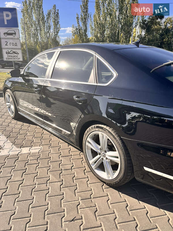 Седан Volkswagen Passat 2014 в Днепре фото 8 Седан Volkswagen Passat 2014 в Днепре