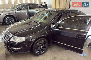 Седан Volkswagen Passat 2006 в Киеве