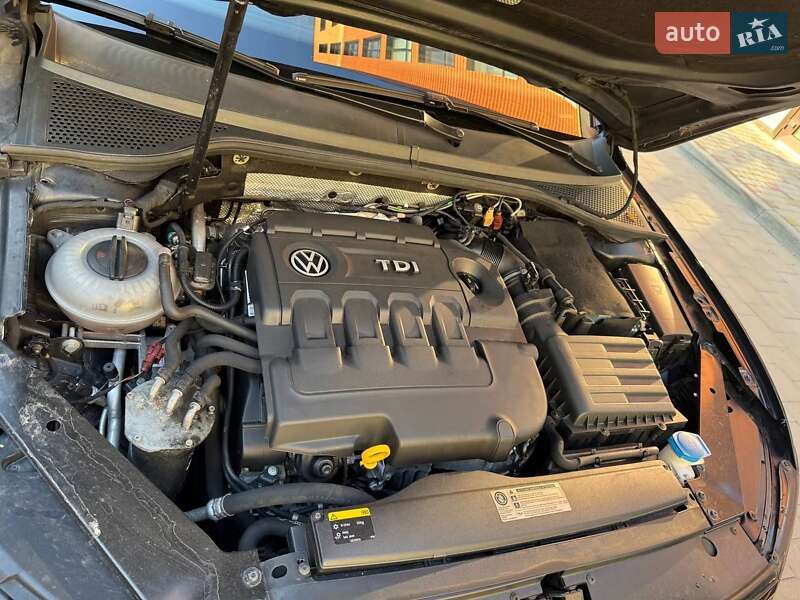 Универсал Volkswagen Passat 2015 в Ивано-Франковске