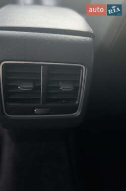 Седан Volkswagen Passat 2012 в 