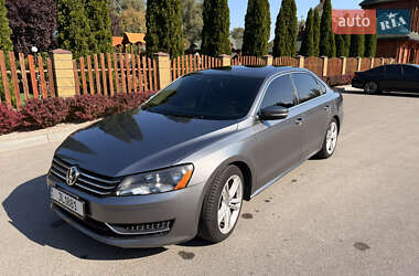 Седан Volkswagen Passat 2013 в Днепре