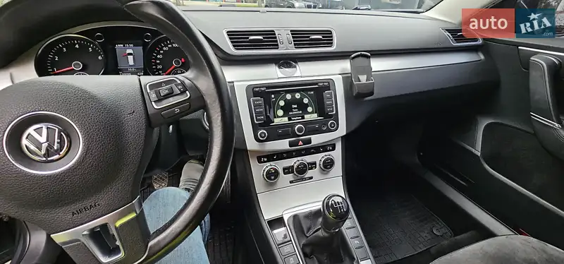 Volkswagen Passat 2013 VIN WVWZZZ3CZEE001135 фото оголошення 12 з 69