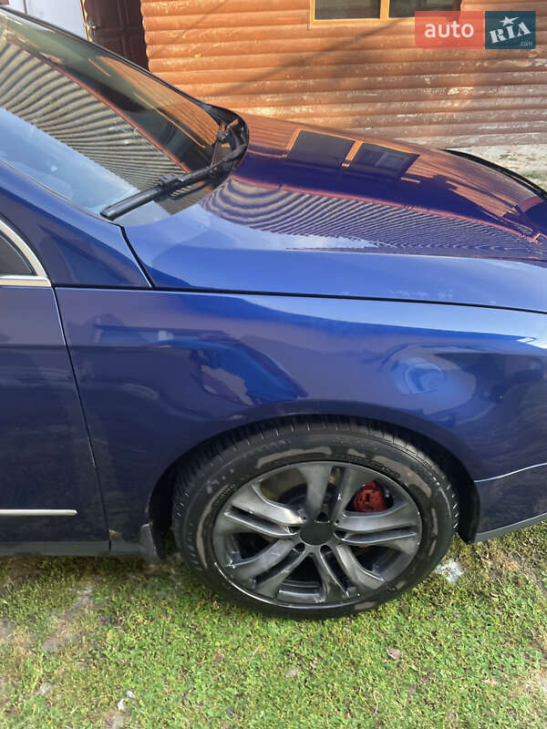 Универсал Volkswagen Passat 2009 в Ивано-Франковске