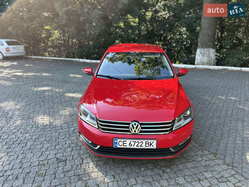 Седан Volkswagen Passat 2013 в Черновцах