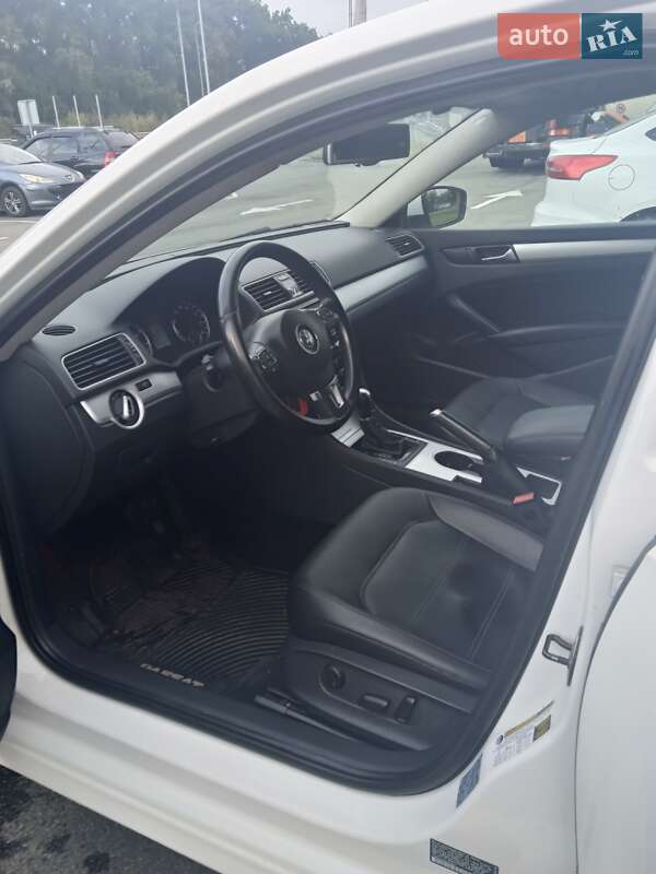 Седан Volkswagen Passat 2013 в Киеве фото 12 Седан Volkswagen Passat 2013 в Киеве