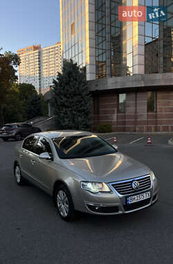 Седан Volkswagen Passat 2007 в Одесі