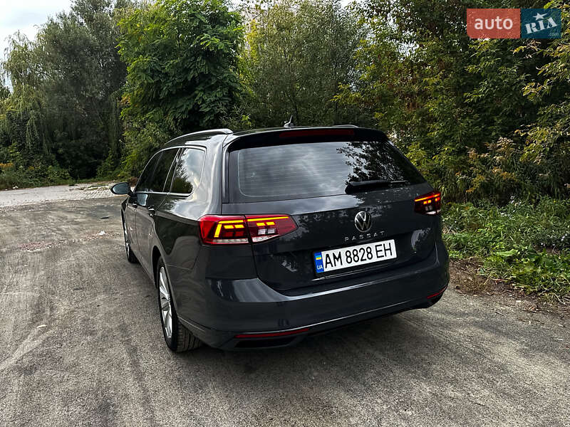 Універсал Volkswagen Passat 2021 в Житомирі