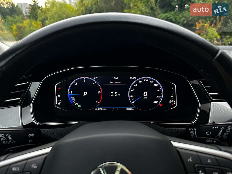 Універсал Volkswagen Passat 2021 в Житомирі