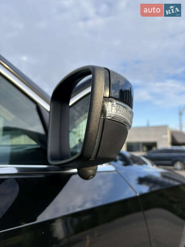 Седан Volkswagen Passat 2012 в Івано-Франківську