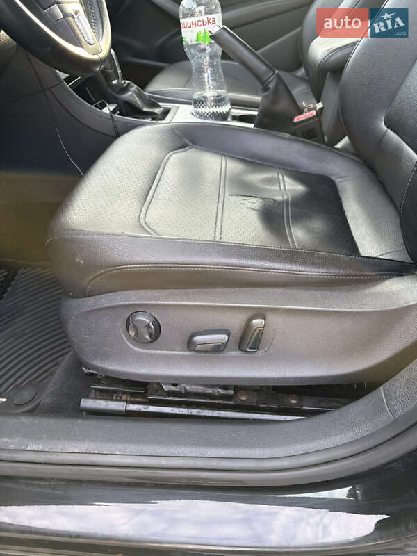 Седан Volkswagen Passat 2012 в Івано-Франківську