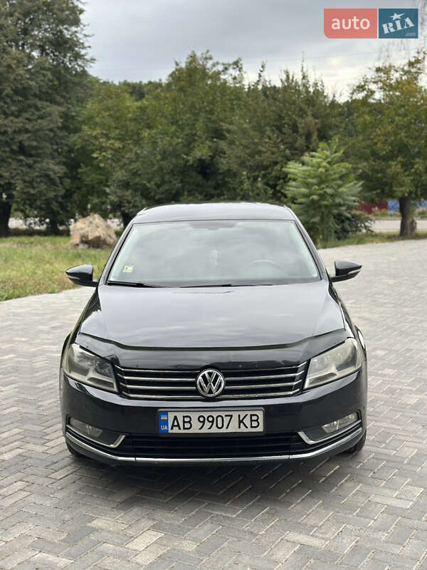 Седан Volkswagen Passat 2011 в Виннице