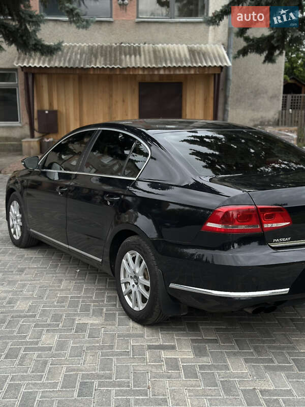 Седан Volkswagen Passat 2011 в Виннице