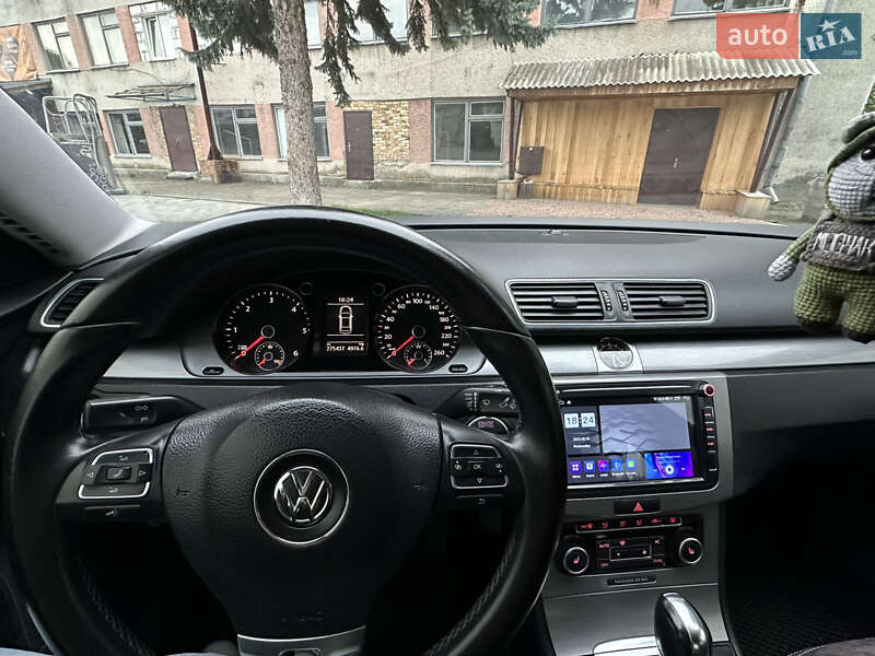 Седан Volkswagen Passat 2011 в Виннице