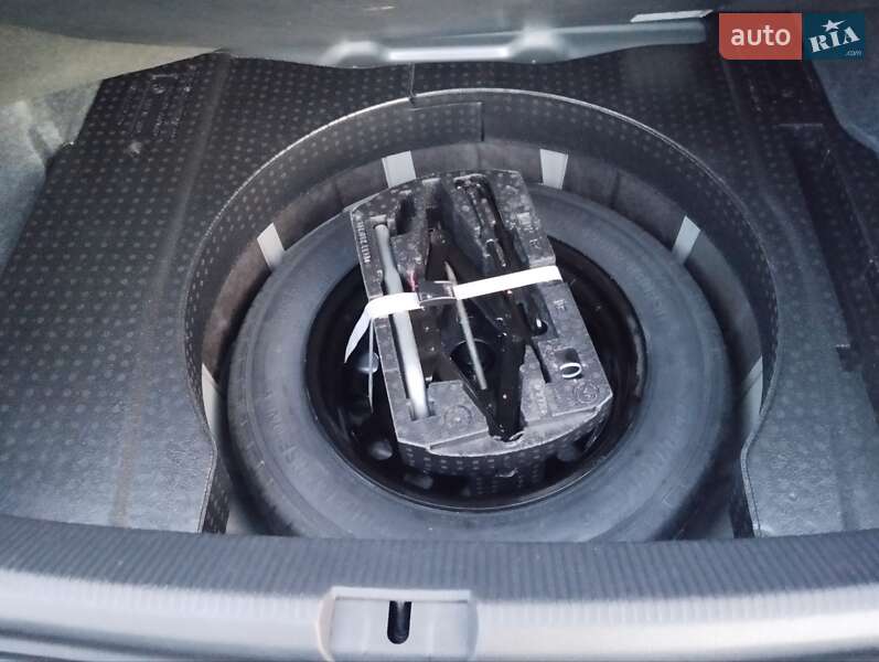 Седан Volkswagen Passat 2021 в Кременчуге