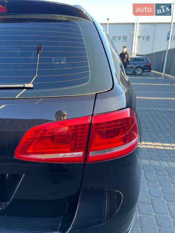 Універсал Volkswagen Passat 2011 в Мукачевому
