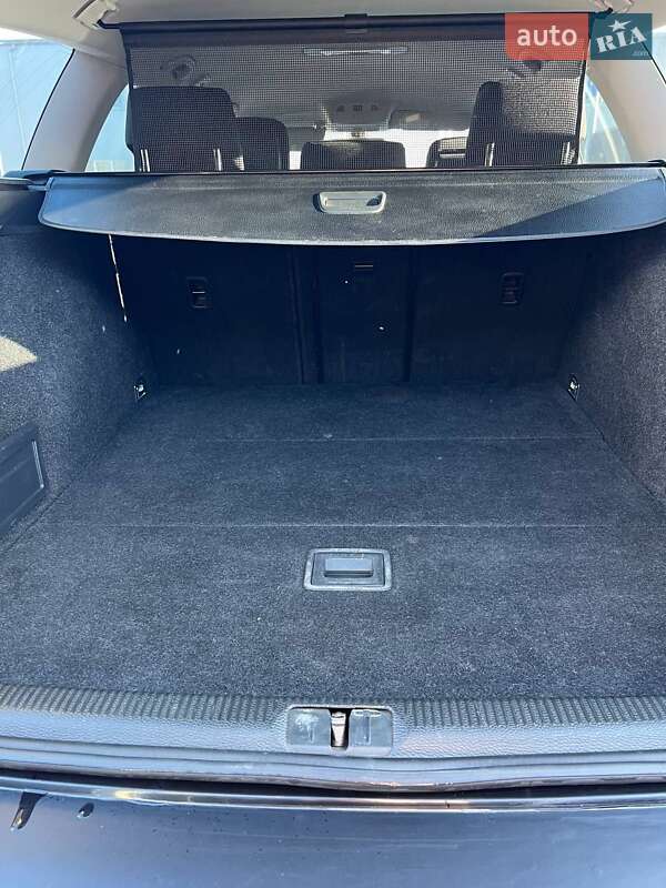 Універсал Volkswagen Passat 2011 в Мукачевому