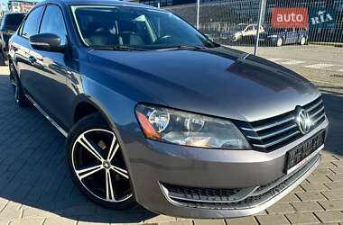 Седан Volkswagen Passat 2015 в Львові