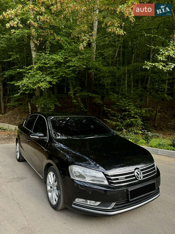 Volkswagen Passat 2011