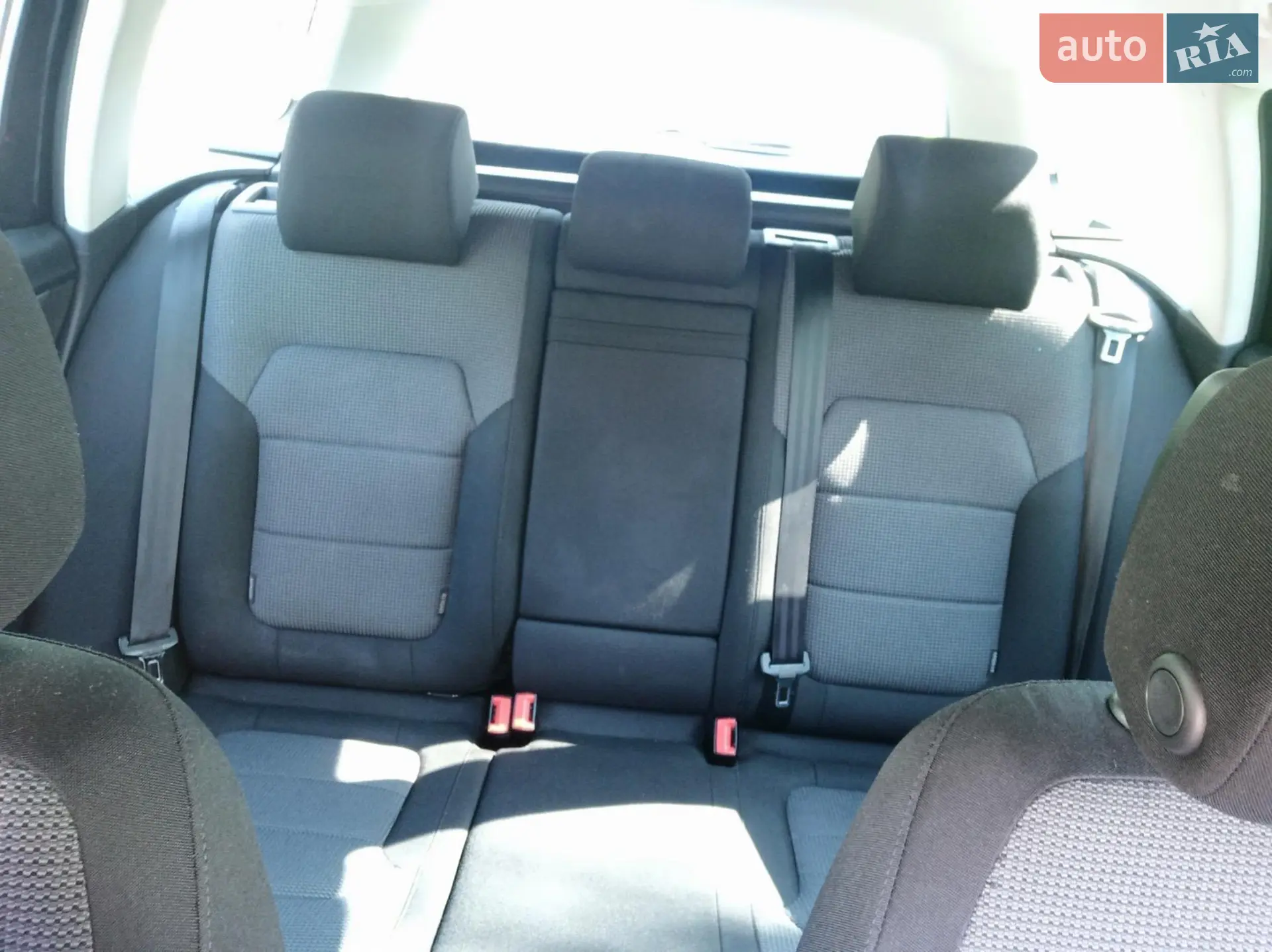 Volkswagen Passat 2011 VIN WVWZZZ3CZBE332867 фото оголошення 13 з 14