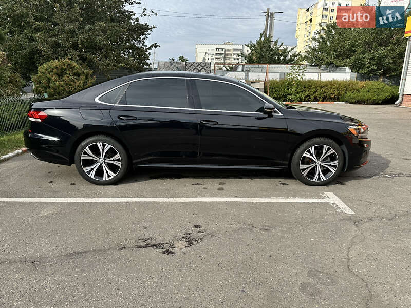 Седан Volkswagen Passat 2020 в Харкові