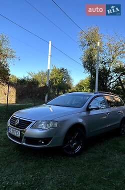 Універсал Volkswagen Passat 2008 в Чернівцях