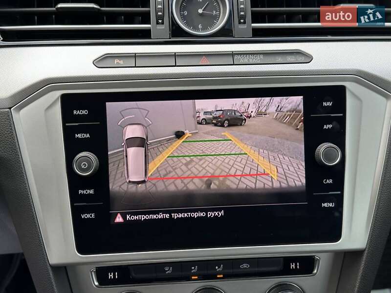 Универсал Volkswagen Passat 2017 в Львове