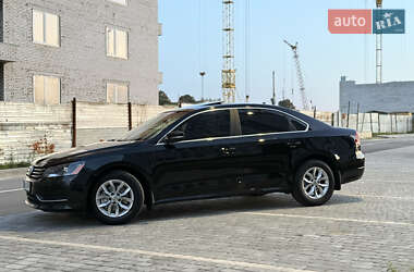 Седан Volkswagen Passat 2012 в Виннице