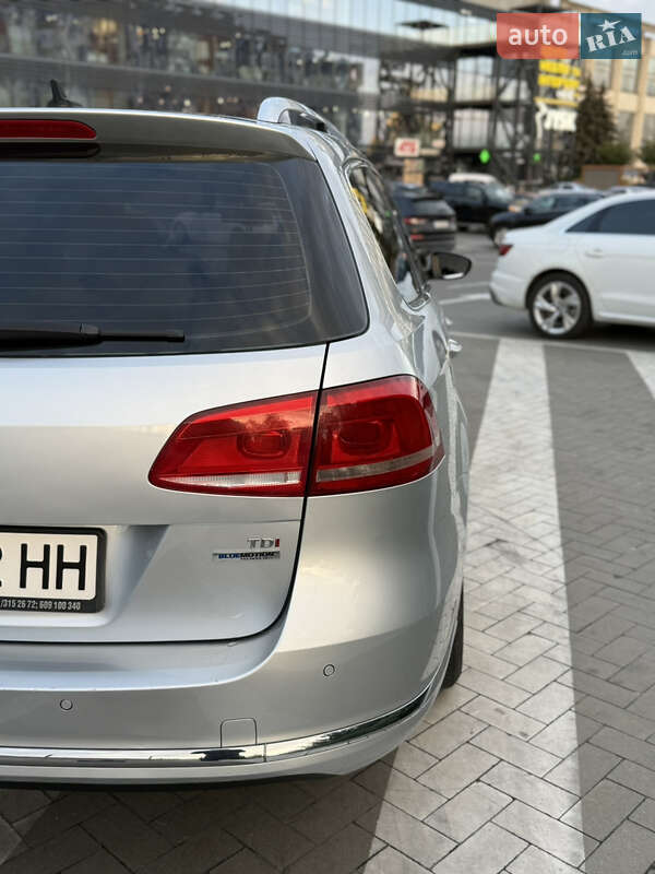 Універсал Volkswagen Passat 2013 в Івано-Франківську