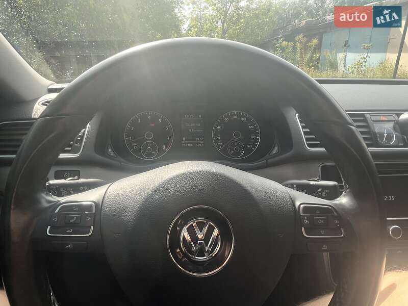 Седан Volkswagen Passat 2014 в Краматорске
