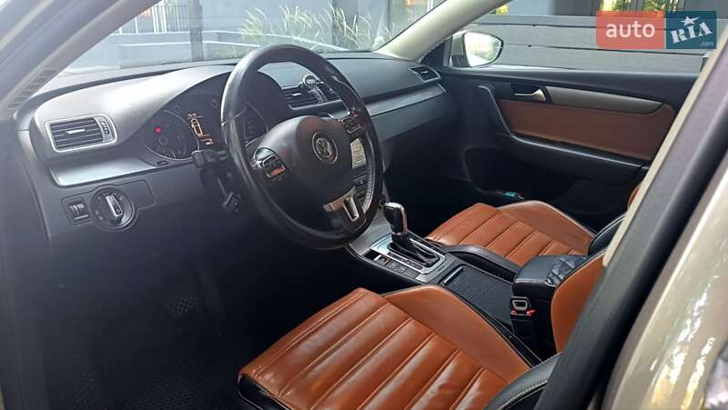 Универсал Volkswagen Passat 2012 в Чернигове