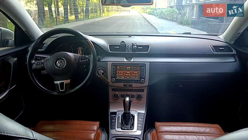 Универсал Volkswagen Passat 2012 в Чернигове